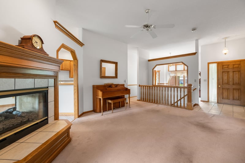 920 S Stagecoach Ct, Wichita, KS 67230