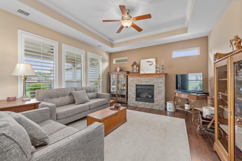 9636 W Village Pl, Maize, KS 67101