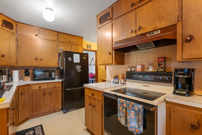 3532 Seneca , Wichita, KS 67217