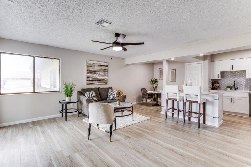 8700 University , Wichita, KS 67209