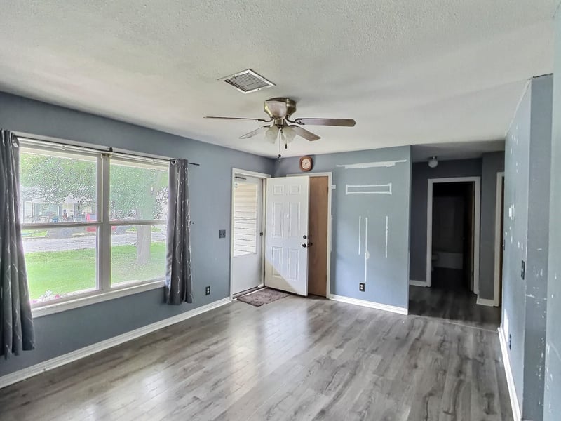 913 C St, Wellington, KS 67152