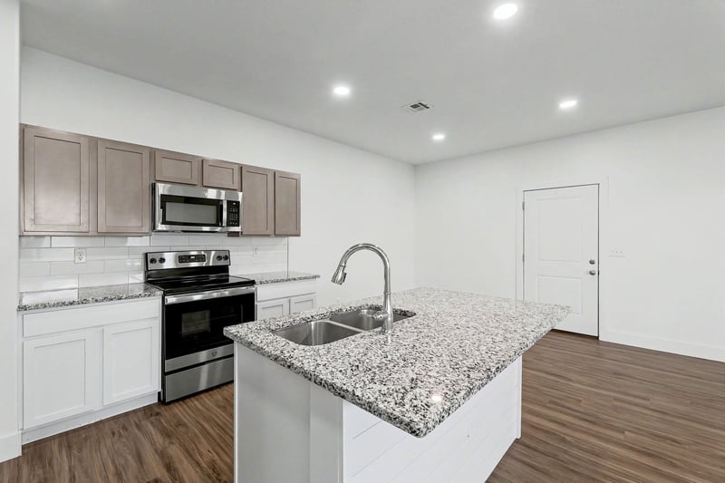 5752 Bristol , Wichita, KS 67220
