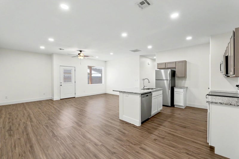 5752 Bristol , Wichita, KS 67220