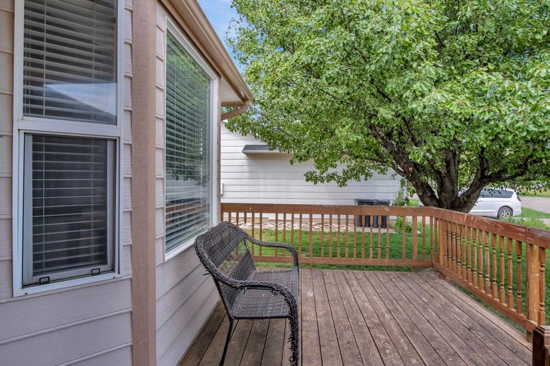 215 Sutton , Newton, KS 67114