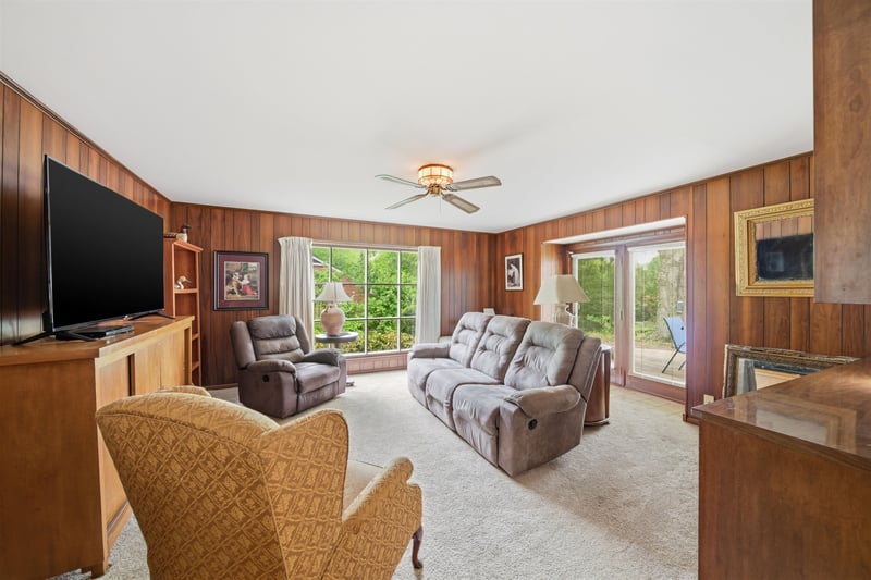 608 8th , Newton, KS 67114