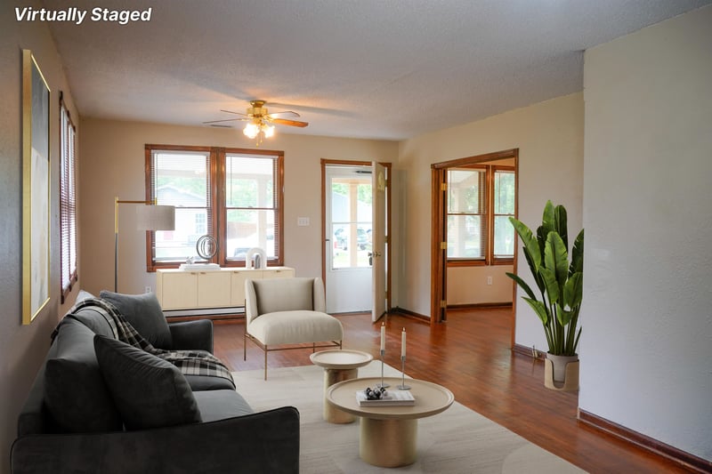 302 King St, Mount Hope, KS 67108-9596