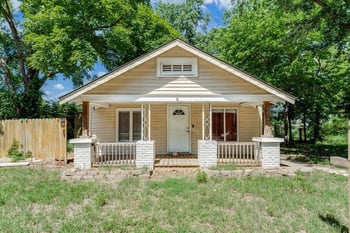 513 1st Ave, Mulvane, KS 67110