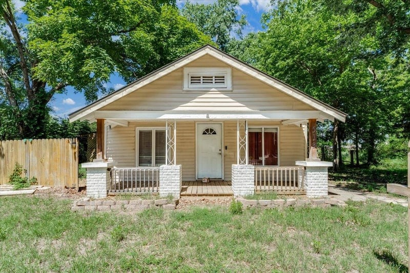 513 1st Ave, Mulvane, KS 67110