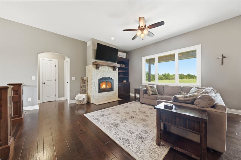 9828 S 119th W, Clearwater, KS 67026