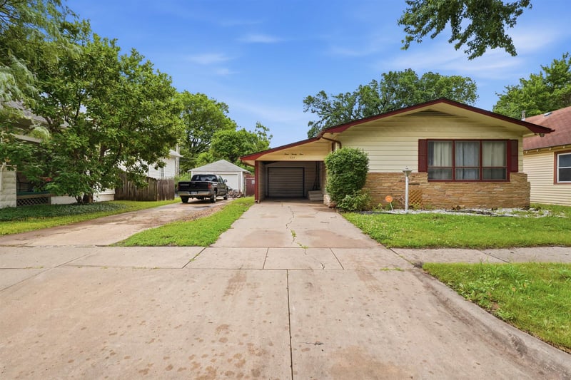 324 Green , Wichita, KS 67211