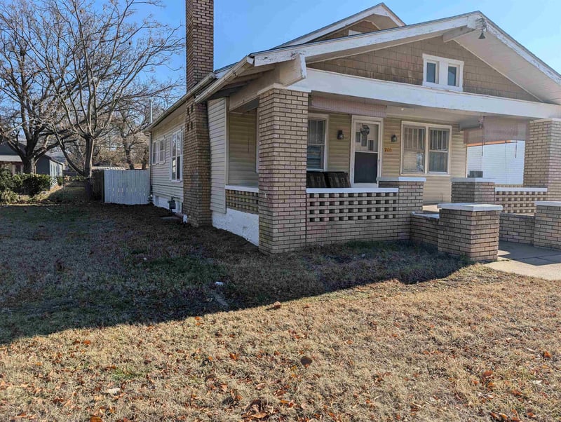 2020 S Palisade Ave, Wichita, KS 67213