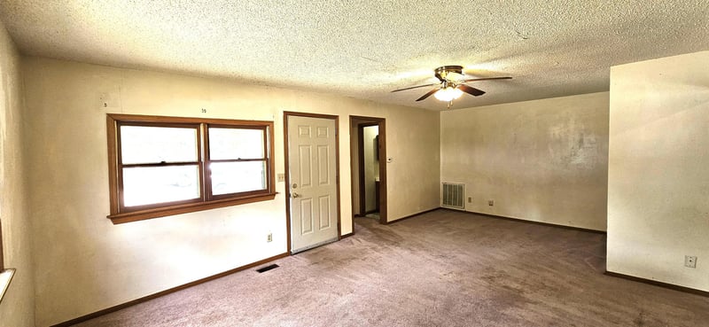 1525 N 7th St, Arkansas City, KS 67005