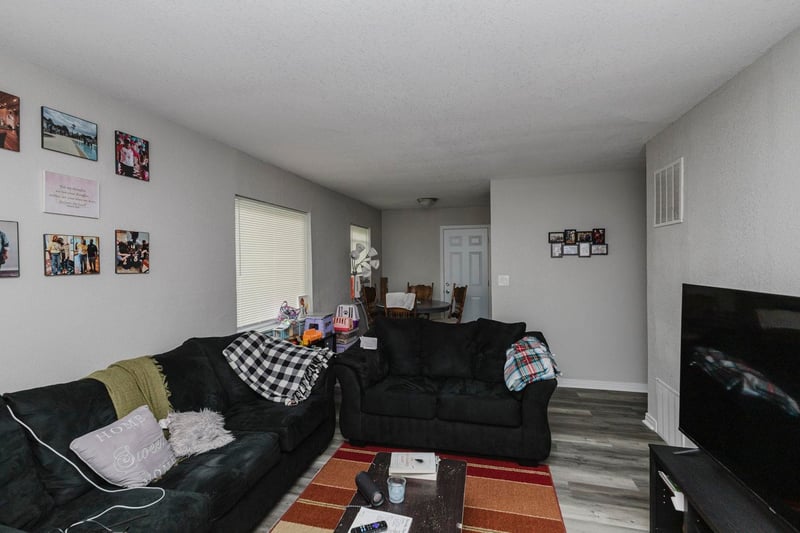 604-610 Hunter , Wichita, KS 67207