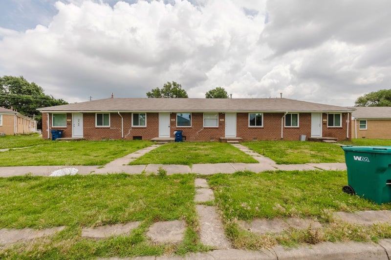 604-610 Hunter , Wichita, KS 67207