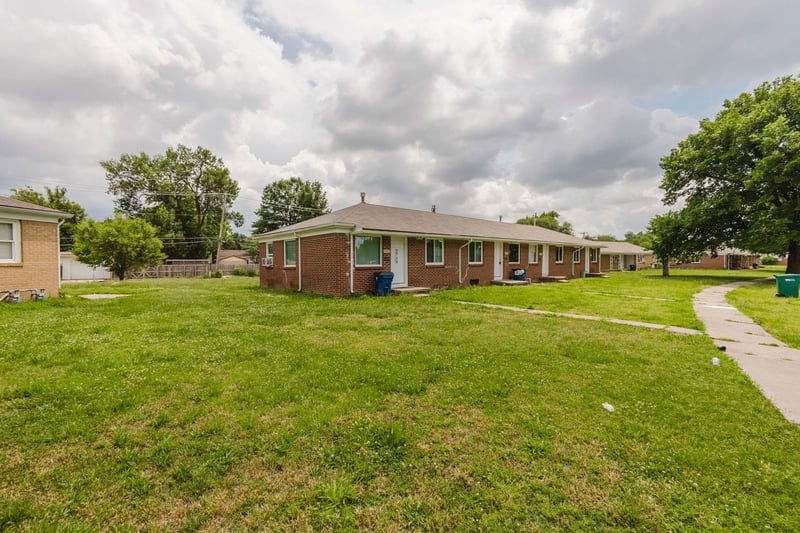 604-610 Hunter , Wichita, KS 67207