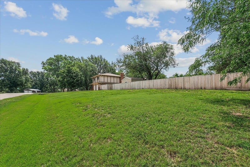 1113 Springdale , Derby, KS 67037