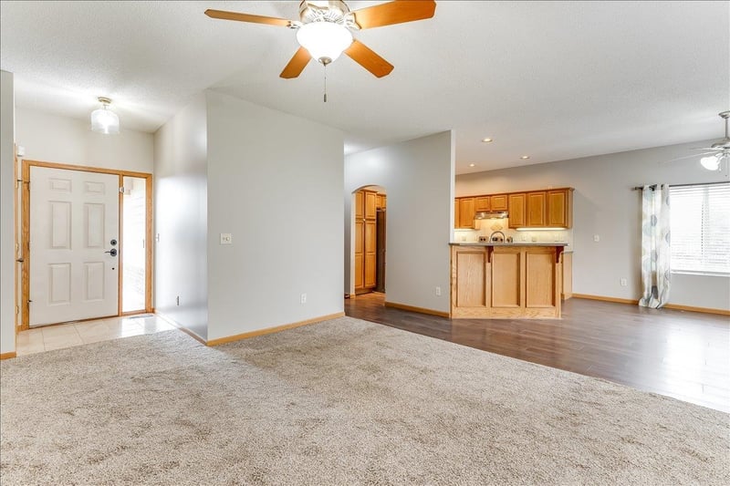2206 Myrtlewood , Derby, KS 67037