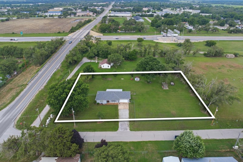7119 S Ida Ave, Haysville, KS 67060