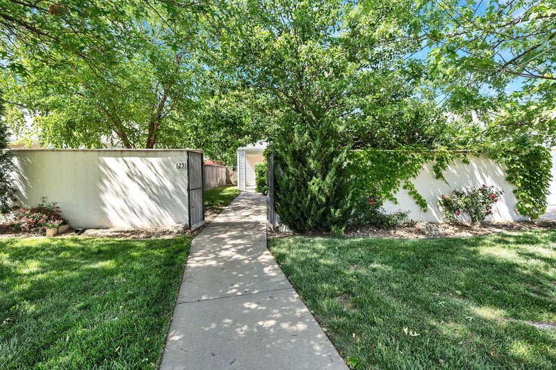 12510 E Killarney, Wichita, KS 67206