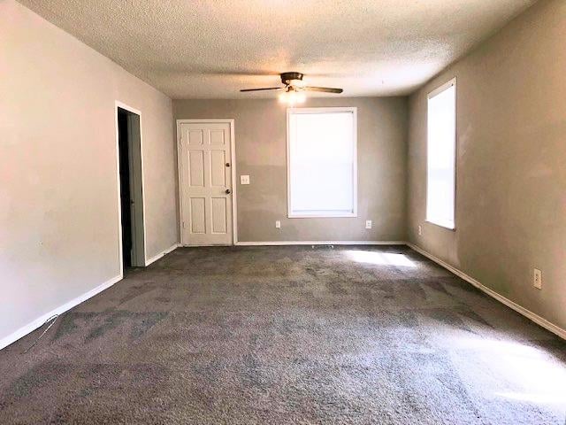 1933 Palisade Ave, Wichita, KS 67213