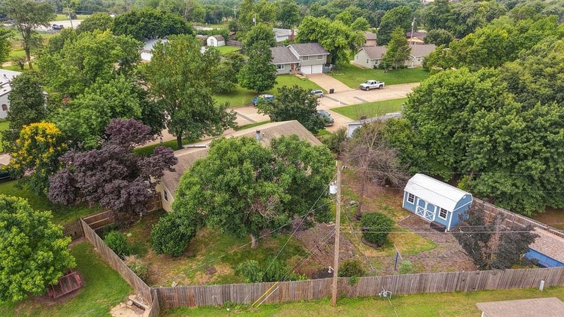 9 Deveron , Winfield, KS 67156