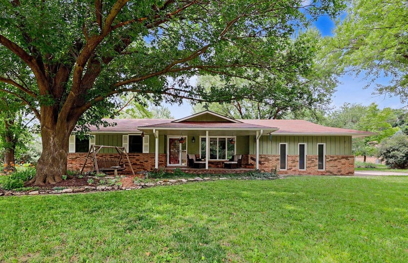 3225 Southwood Ct, Newton, KS 67114