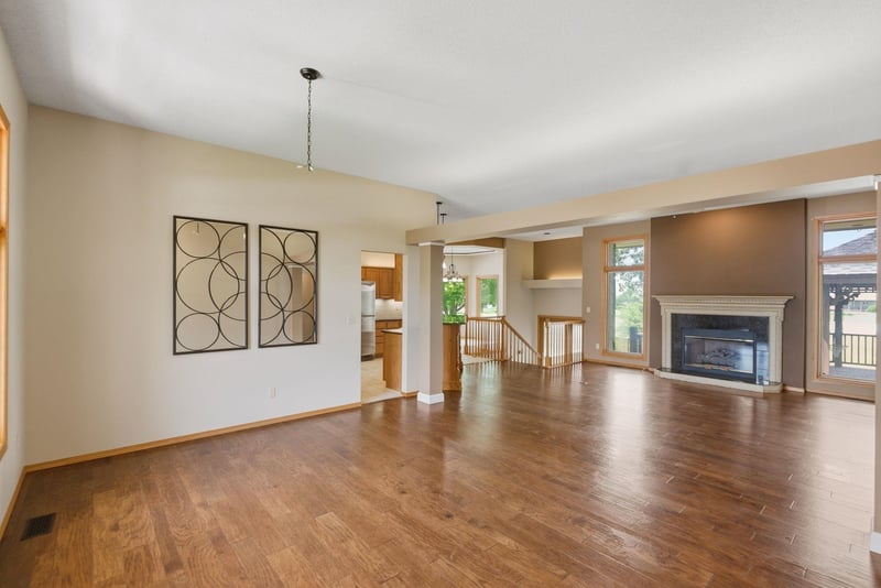 328 Campus Ct, North Newton, KS 67117