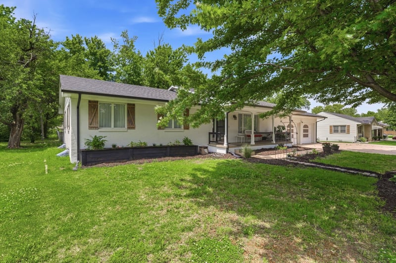 421 N Rose Hill Rd, Rose Hill, KS 67133