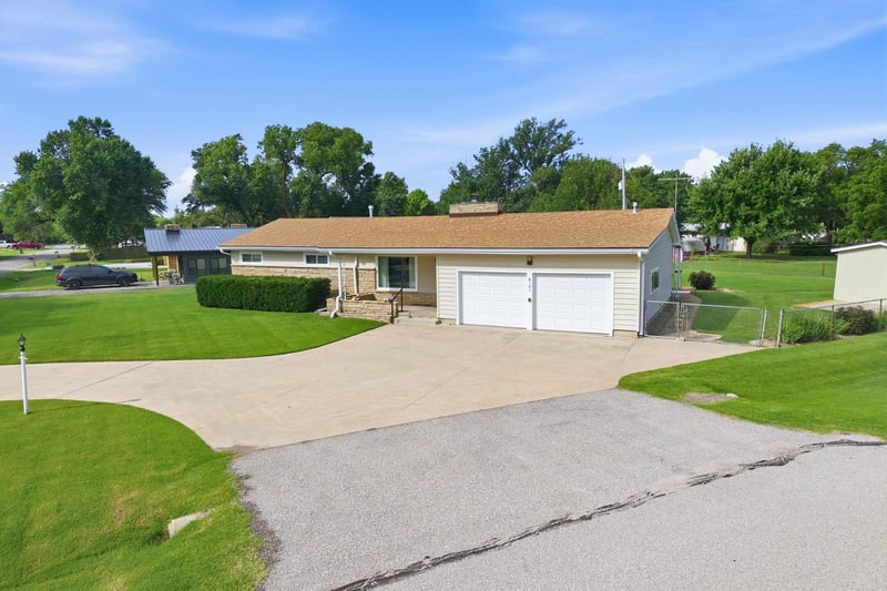 6101 S Ellis, Wichita, KS 67216