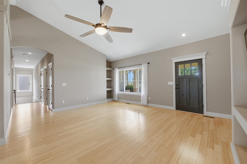 404 E Pretty Flowers St, Garden Plain, KS 67050