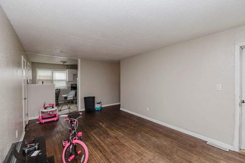 2710 N Gentry, Wichita, KS 67220