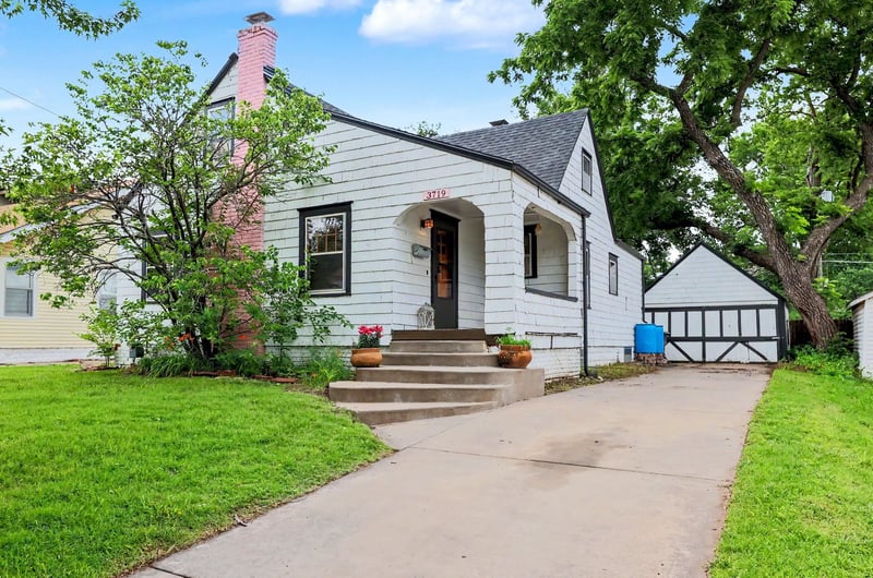 3719 E Edgemont Pl, Wichita, KS 67208