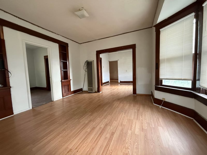 609 13th , Winfield, KS 67156