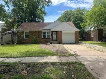 637 S Lightner Dr, Wichita, KS 67218