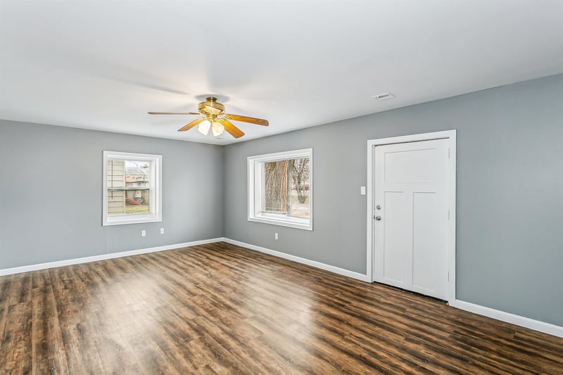 1836 Laura Ave, Wichita, KS 67211
