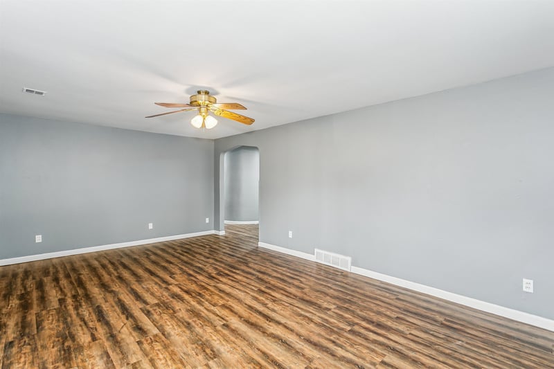 1836 Laura Ave, Wichita, KS 67211