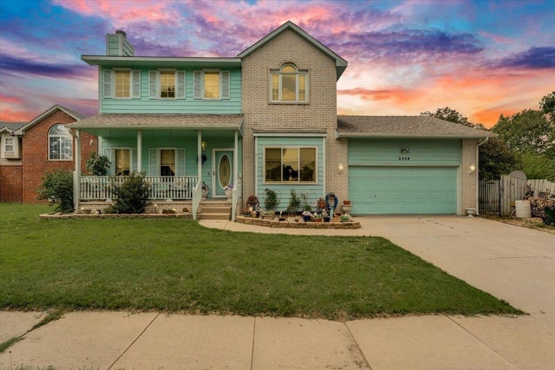 5359 Stoneborough St, Wichita, KS 67217