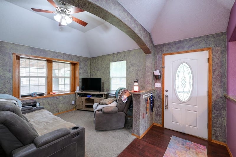 1322 15th , Arkansas City, KS 67005