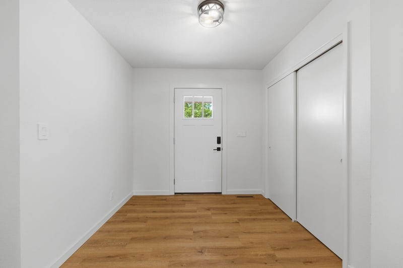 1418 Meridian Rd, Peck, KS 67120