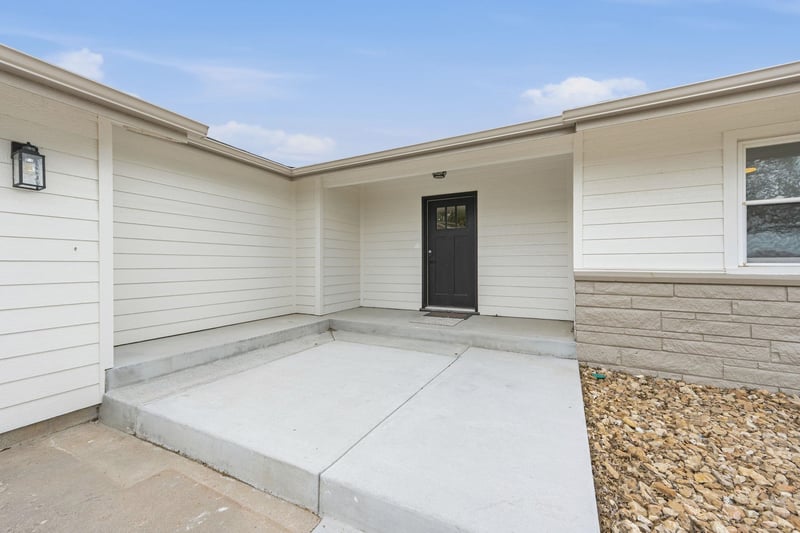 1418 Meridian Rd, Peck, KS 67120