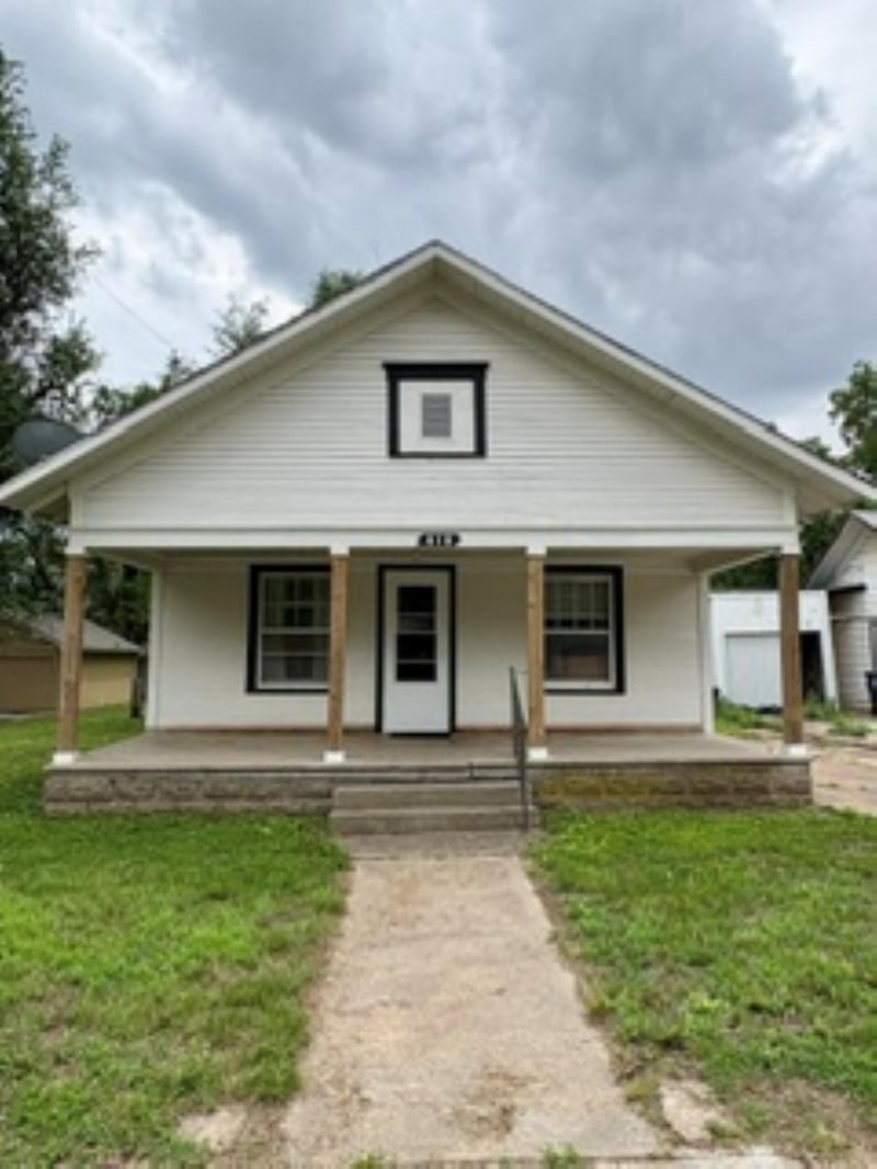 619 Locust Ave, El Dorado, KS 67042