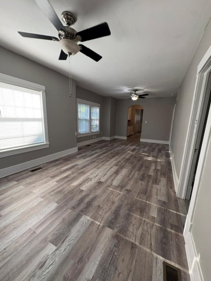 514 Cave Springs Ave, El Dorado, KS 67042