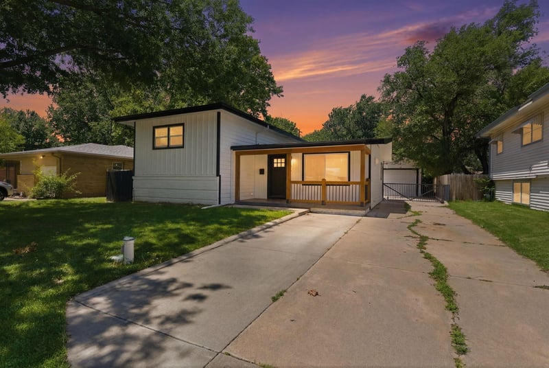 1921 N Gow St, Wichita, KS 67203