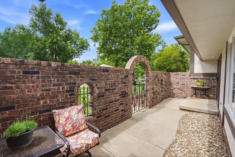 8300 Brookhollow , Wichita, KS 67206