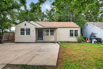2134 N Minnesota, Wichita, KS 67214