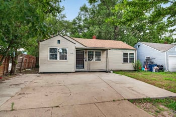2134 N Minnesota, Wichita, KS 67214
