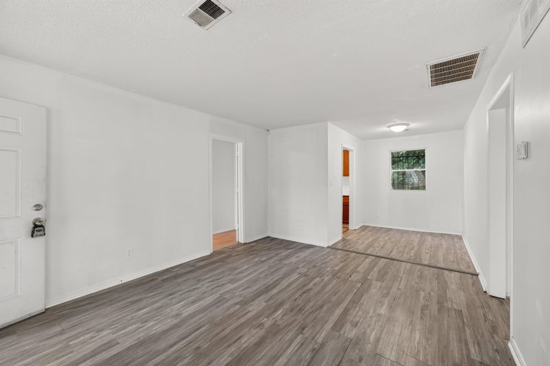 2134 N Minnesota, Wichita, KS 67214