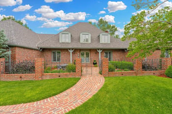 13121 E Killenwood Dr, Wichita, KS 67230