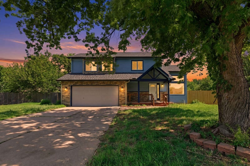 1202 Stoneybrook Cir, Wichita, KS 67207
