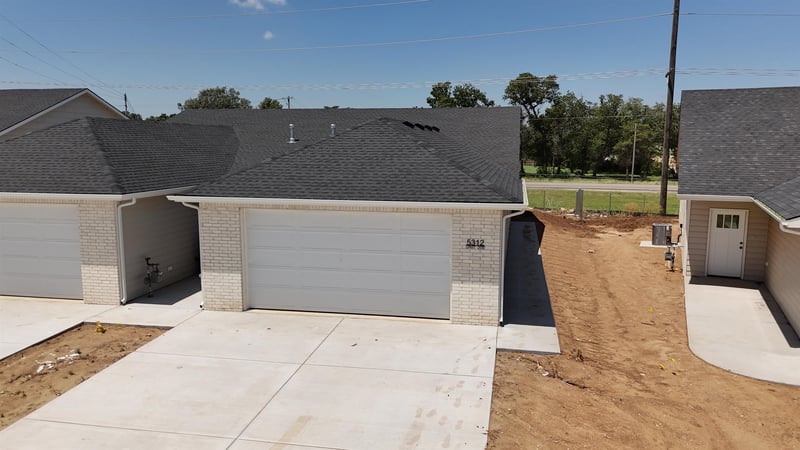 5312 Rolly St, Wichita, KS 67215
